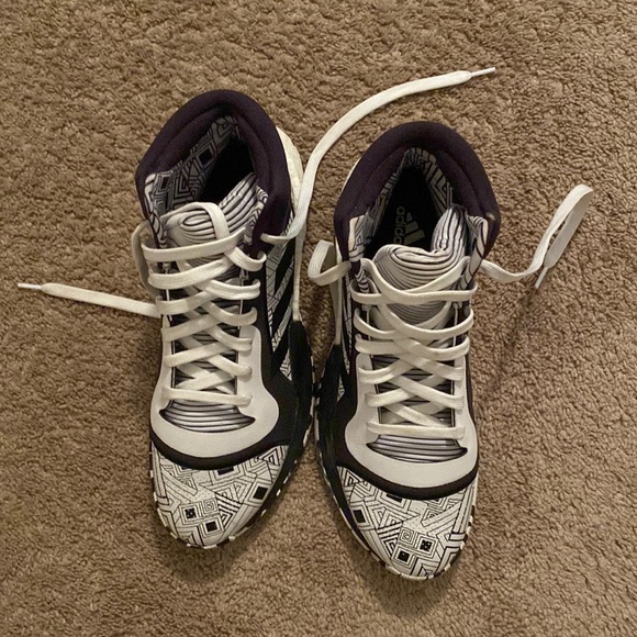 Adidas’s. - Picture 1 of 9